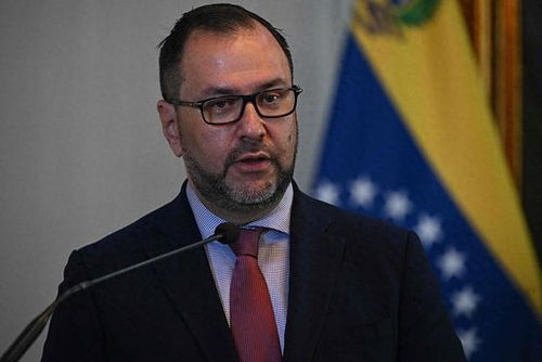 逮捕令下達(dá),委內(nèi)瑞拉深夜動(dòng)手 阿根廷大使館被大軍包圍